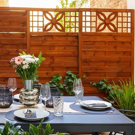 아파트 Fuer 4 Mit Terrasse Im Herzen Der Innenstadt