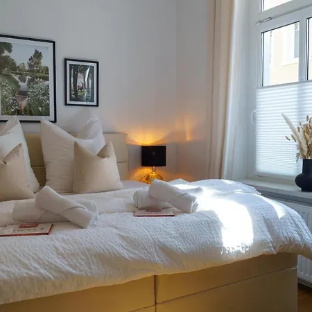 Fuer 4 Mit Terrasse Im Herzen Der Innenstadt * שוורין