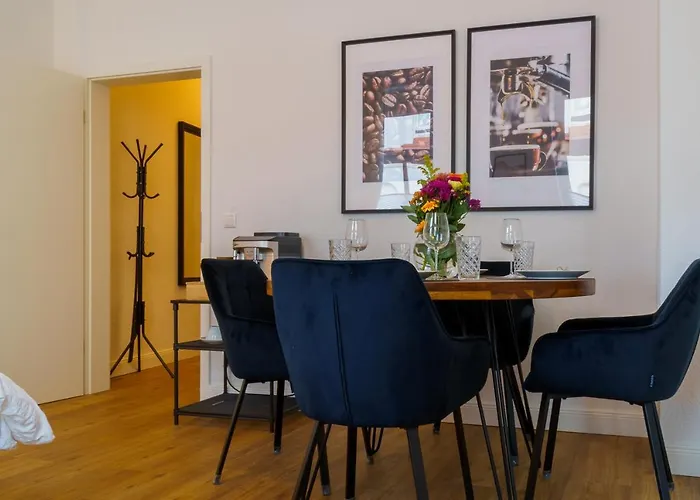 Für 4 Mit Terrasse Im Herzen Der Innenstadt * Schwerin (Mecklenburg-Vorpommern)